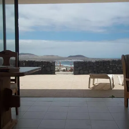 Sleeps 4 Wifi T691442 Semesterbostad Famara