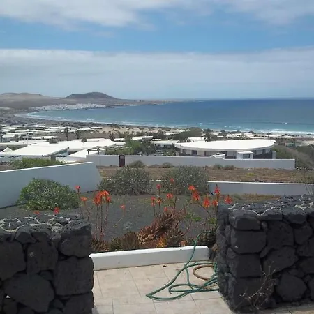 Semesterbostad Sleeps 4 Wifi T691442