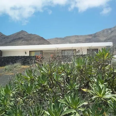 Sleeps 4 Wifi T691442 Semesterbostad
